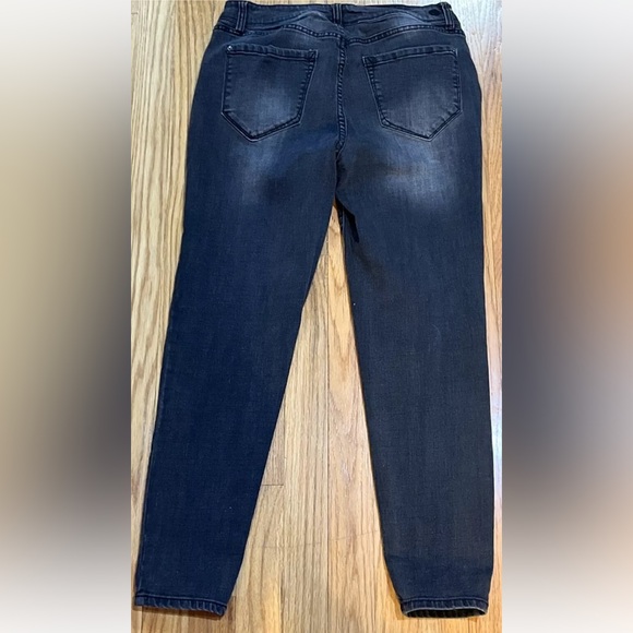 Kensie Black Washed Floral Embroidered Skinny Jeans Size 6/ 28 - Picture 6 of 6